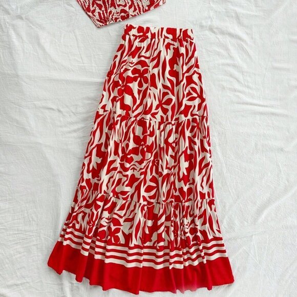 Red Boho Women's Holiday Floral Printed Strapless Skirt And Crop Top - Picture 3 of 4